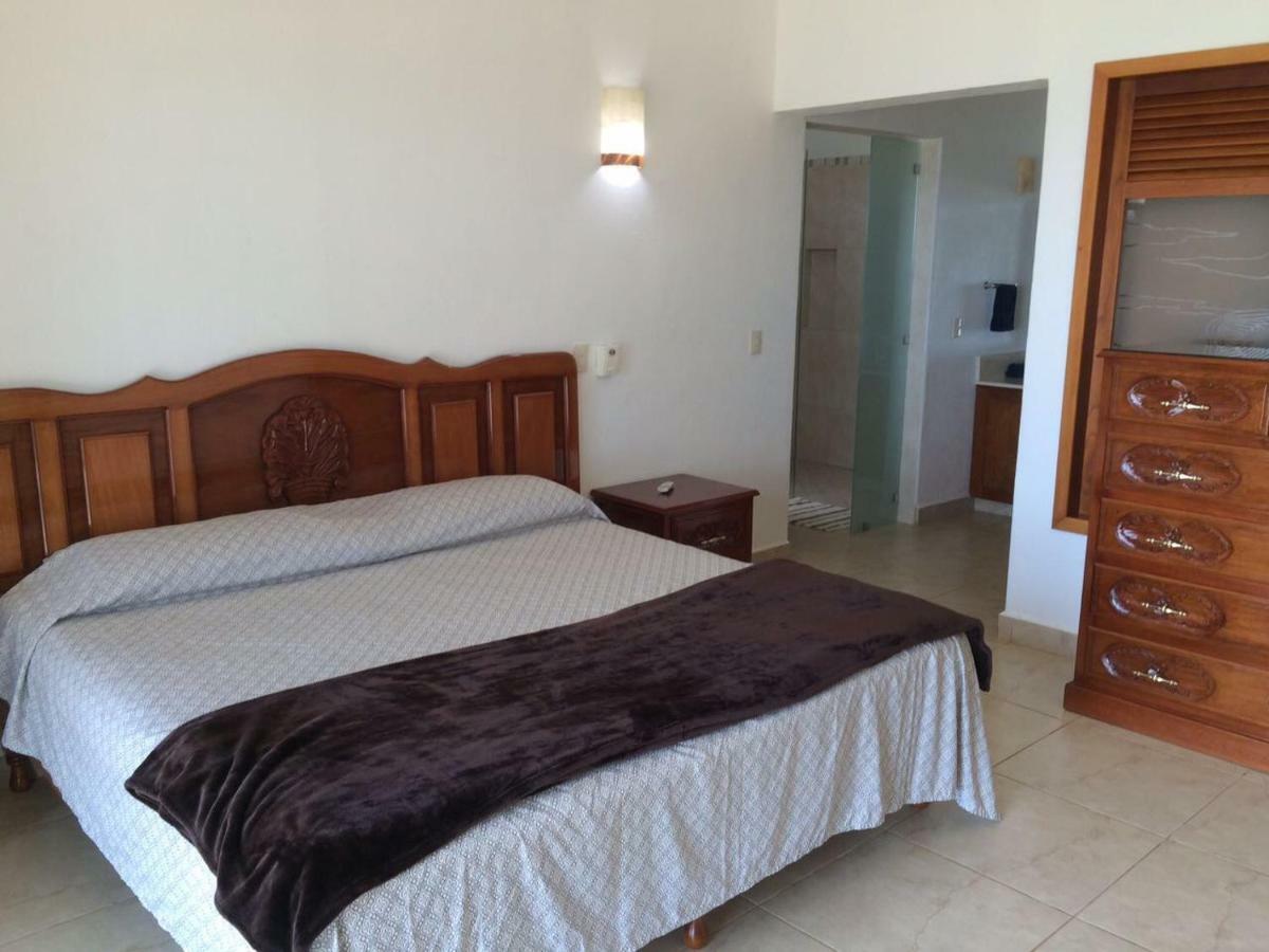 Playa Limoncito Hills: Beachfront Villas with Private or Shared Pools Exterior photo