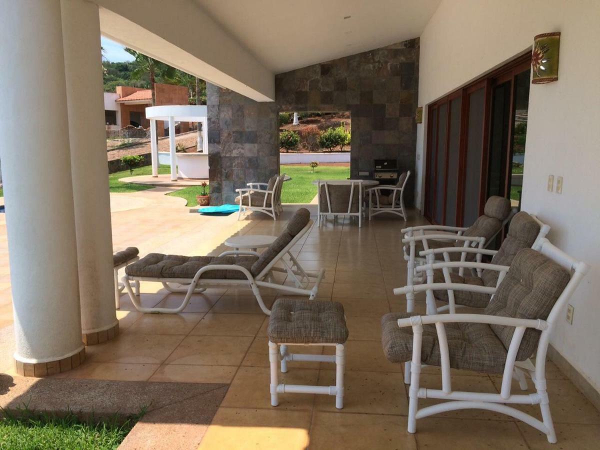 Playa Limoncito Hills: Beachfront Villas with Private or Shared Pools Exterior photo
