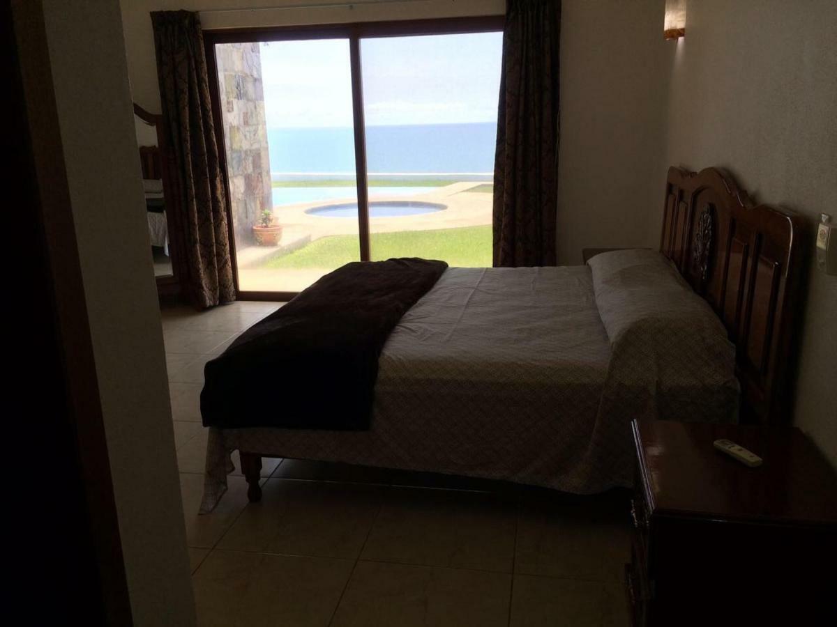 Playa Limoncito Hills: Beachfront Villas with Private or Shared Pools Exterior photo