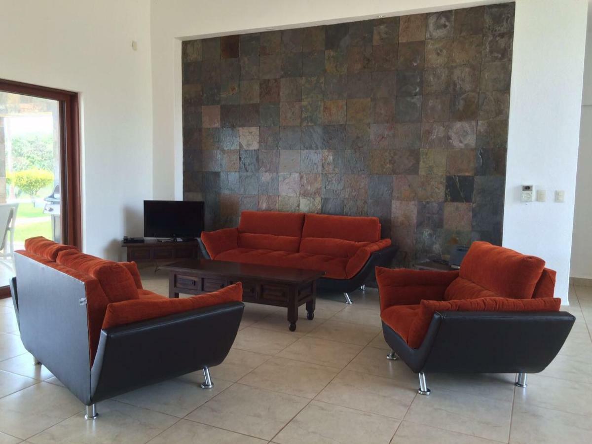 Playa Limoncito Hills: Beachfront Villas with Private or Shared Pools Exterior photo