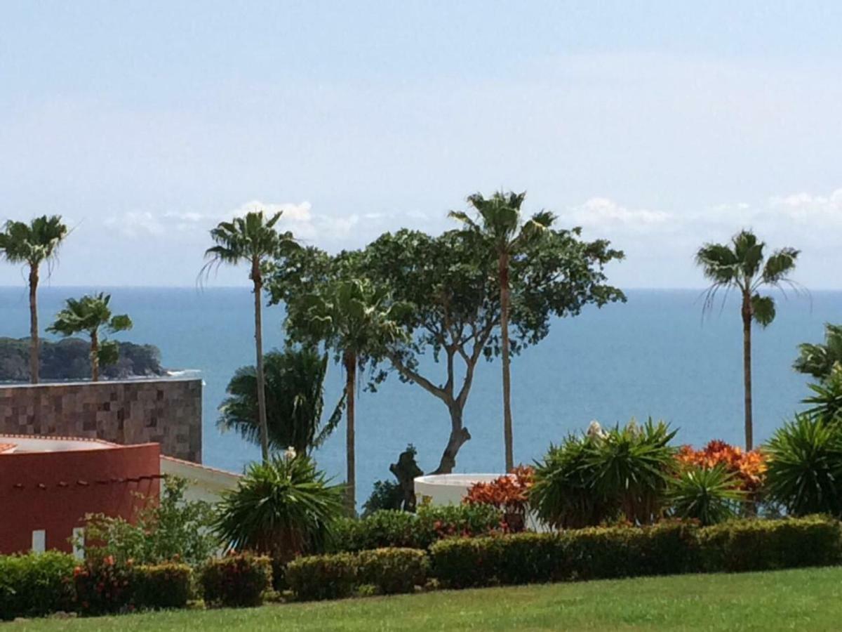 Playa Limoncito Hills: Beachfront Villas with Private or Shared Pools Exterior photo