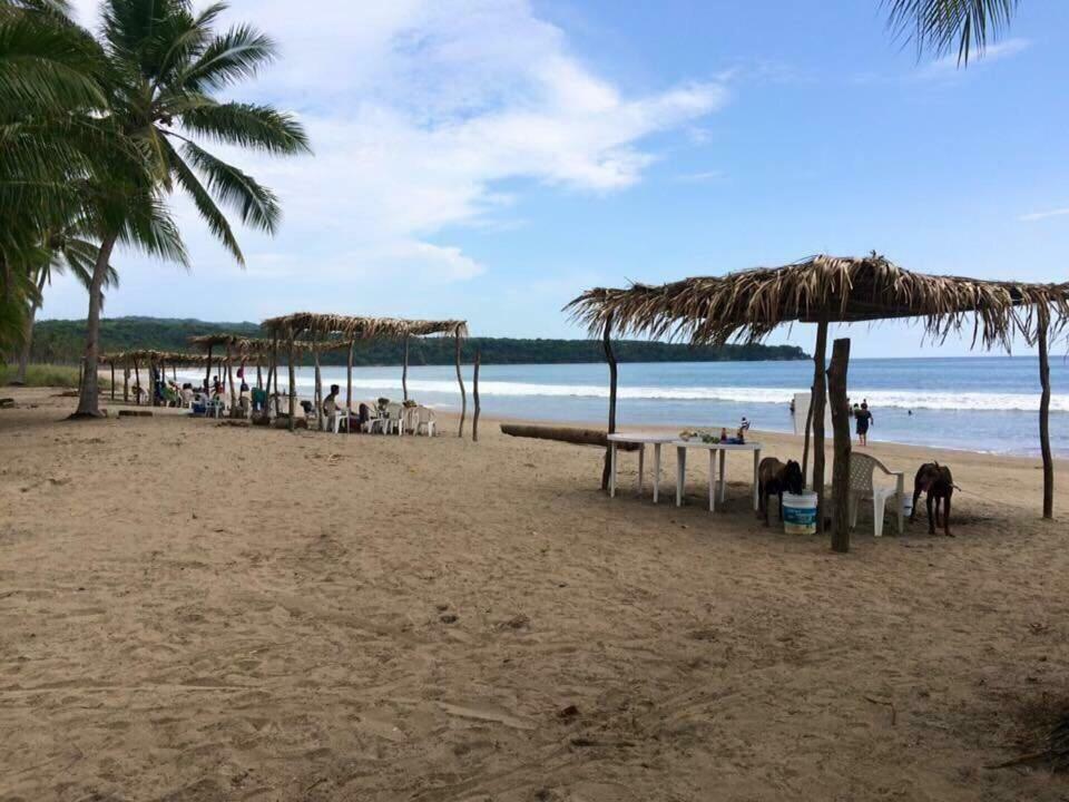 Playa Limoncito Hills: Beachfront Villas with Private or Shared Pools Exterior photo