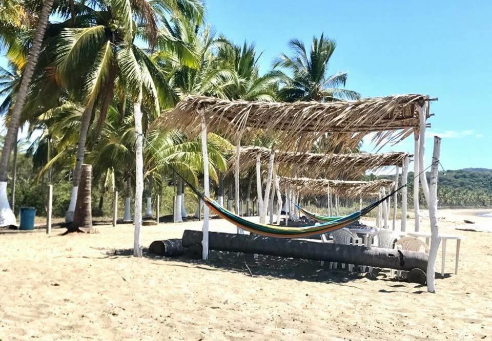 Playa Limoncito Hills: Beachfront Villas with Private or Shared Pools Exterior photo