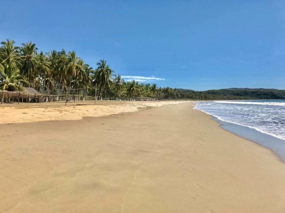 Playa Limoncito Hills: Beachfront Villas with Private or Shared Pools Exterior photo
