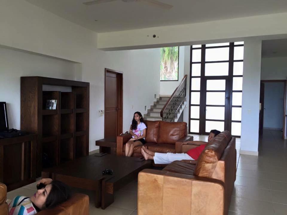 Playa Limoncito Hills: Beachfront Villas with Private or Shared Pools Exterior photo
